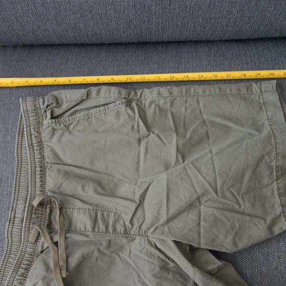 Gap Khaki 100% Cotton Made in Bangladesh Shorts Size M - Picture 11 of 14